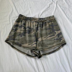 camo shorts